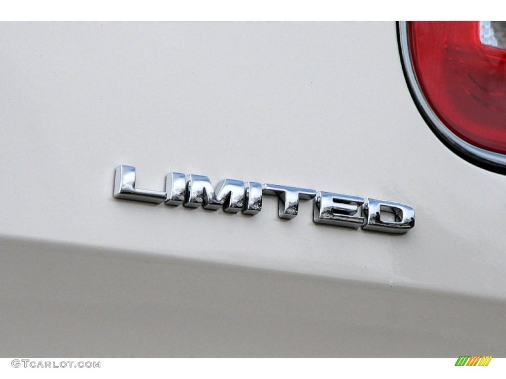 2011 Ford Taurus Limited Marks and Logos Photo #58960536