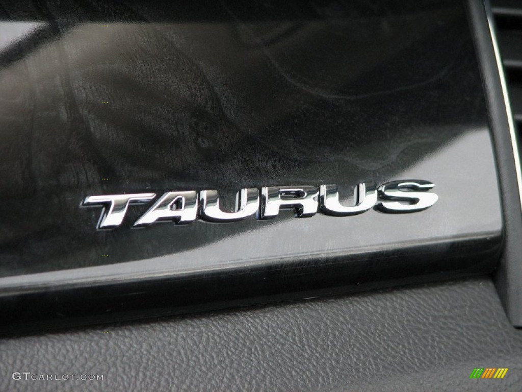 2011 Ford Taurus Limited Marks and Logos Photo #58960716