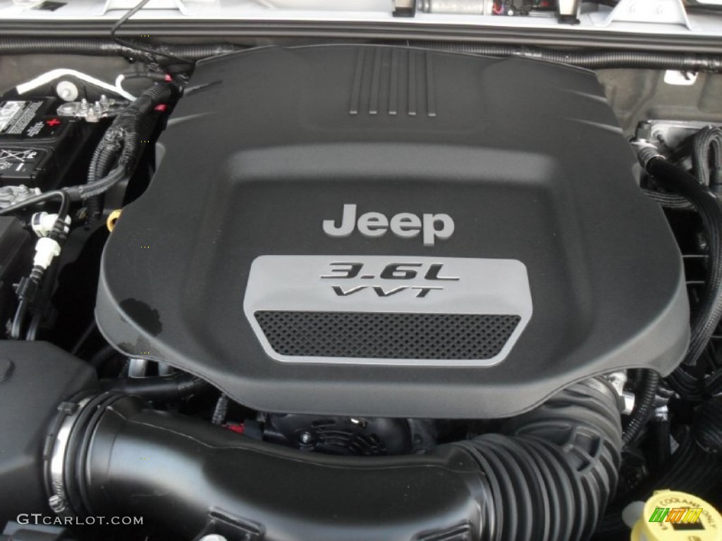 2012 Jeep Wrangler Unlimited Sahara 4x4 3.6 Liter DOHC 24-Valve VVT Pentastar V6 Engine Photo #58965540