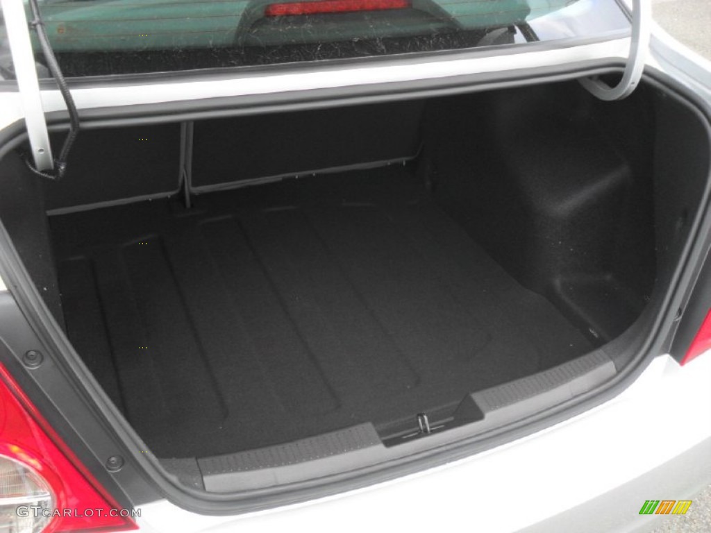 2012 Sonic LS Sedan - Silver Ice Metallic / Jet Black/Dark Titanium photo #18