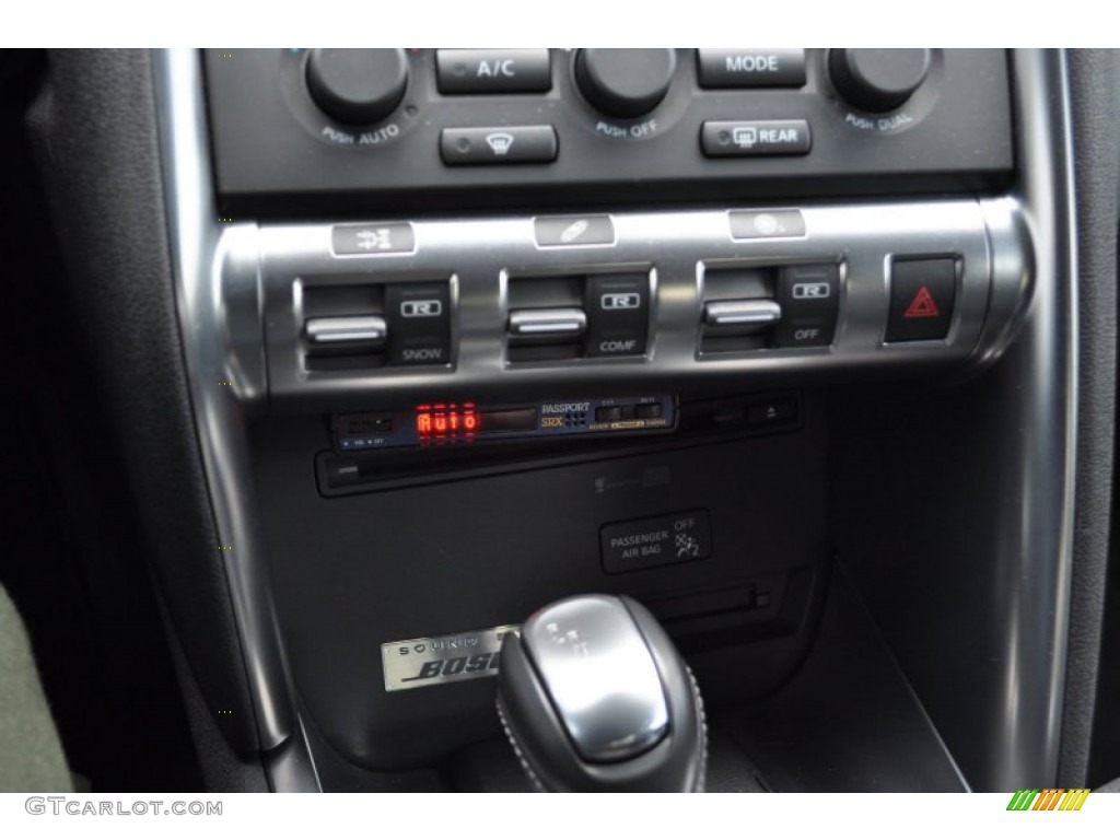 2009 Nissan GT-R Premium Controls Photo #58971285