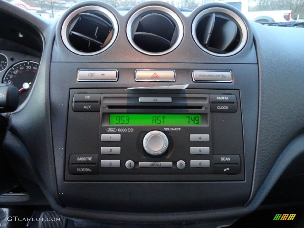 2012 Ford Transit Connect XLT Van Controls Photo #58976689
