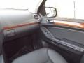 Black - GL 320 BlueTEC 4Matic Photo No. 40