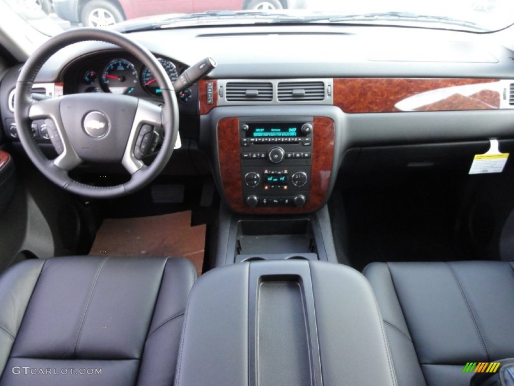 2012 Chevrolet Avalanche LT 4x4 Ebony Dashboard Photo #58984702