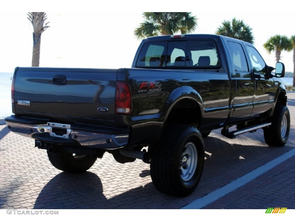 2005 F350 Super Duty Lariat Crew Cab 4x4 - Dark Stone Metallic / Tan photo #4