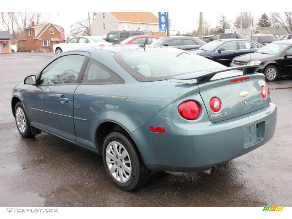 2009 Cobalt LS Coupe - Silver Moss Metallic / Gray photo #2