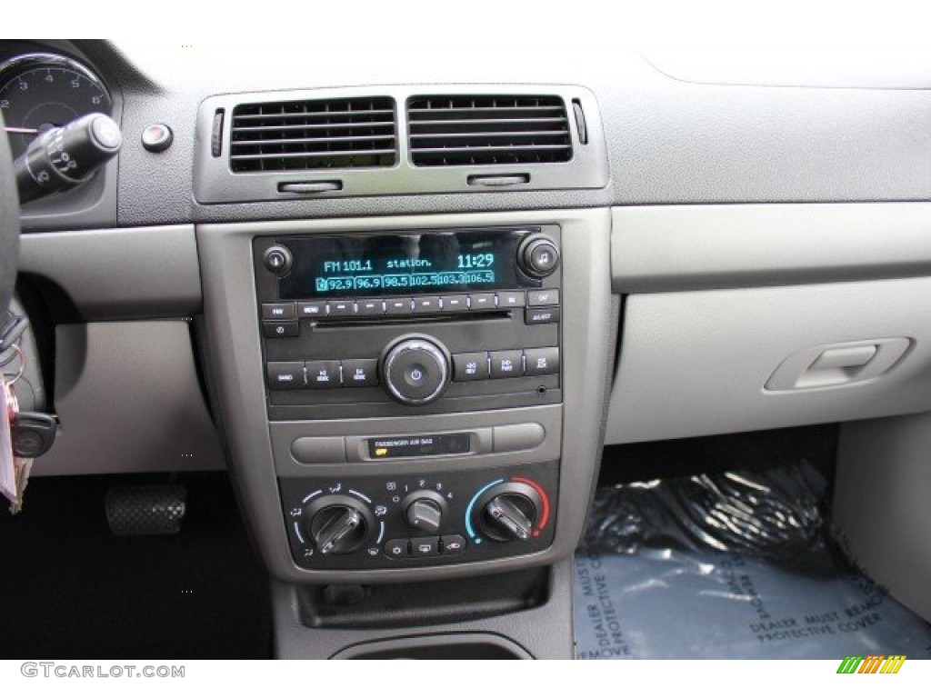 2009 Cobalt LS Coupe - Silver Moss Metallic / Gray photo #4