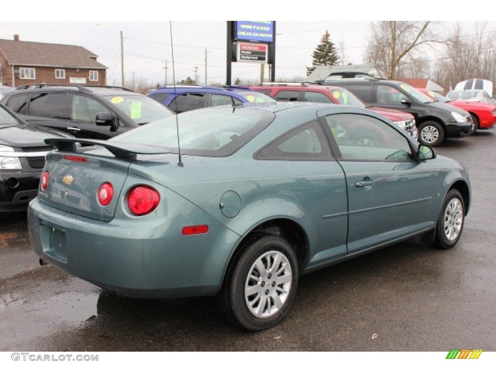 2009 Cobalt LS Coupe - Silver Moss Metallic / Gray photo #12