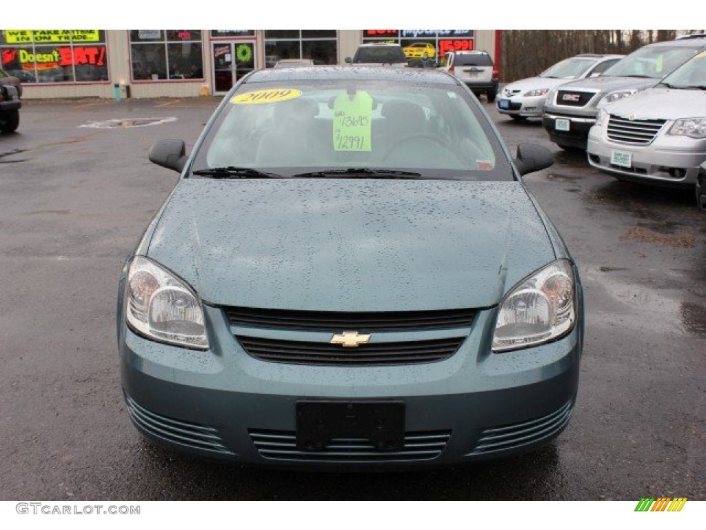 2009 Cobalt LS Coupe - Silver Moss Metallic / Gray photo #16
