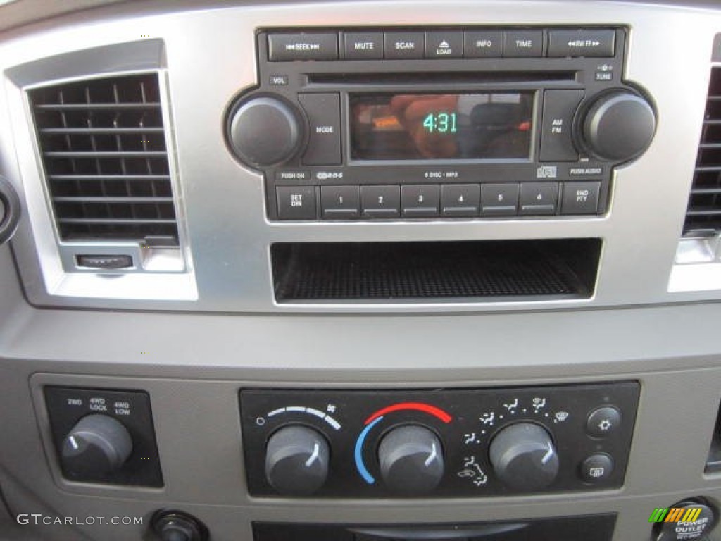 2009 Dodge Ram 3500 SLT Quad Cab 4x4 Dually Controls Photo #58988026