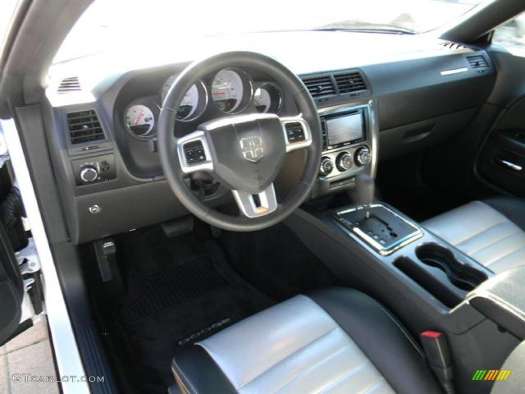 2011 Challenger Rallye - Bright White / Dark Slate Gray photo #15