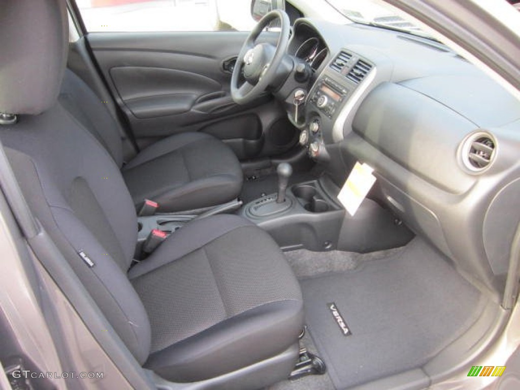 2012 Versa 1.6 SV Sedan - Titanium Metallic / Charcoal photo #10
