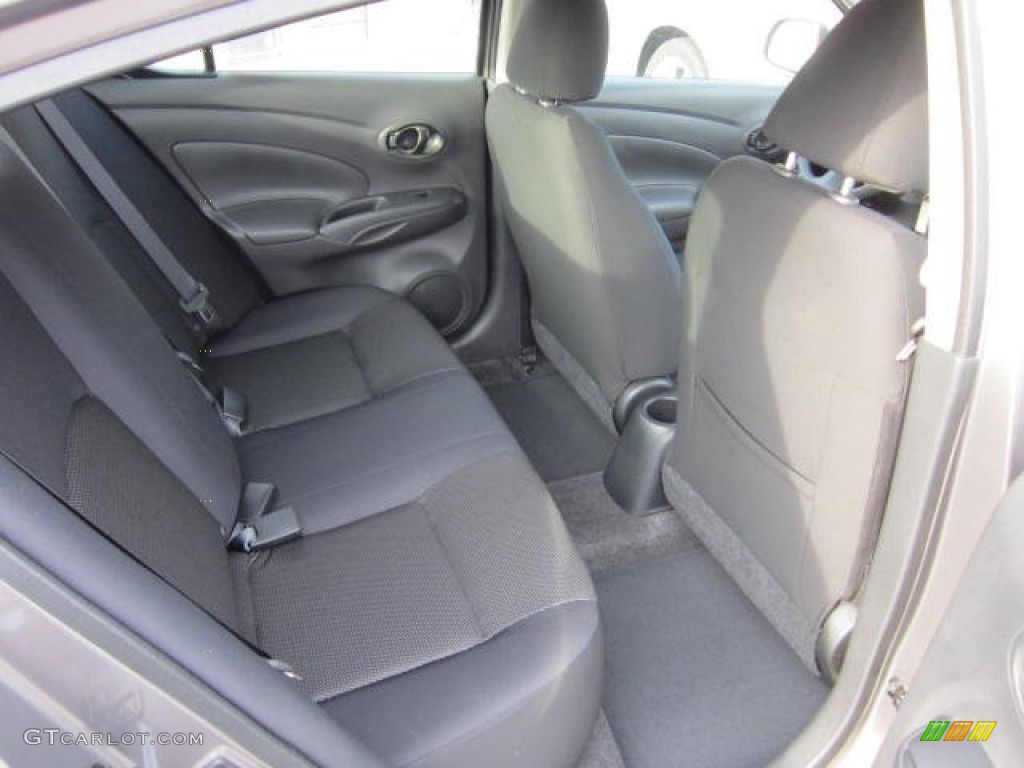 2012 Versa 1.6 SV Sedan - Titanium Metallic / Charcoal photo #12