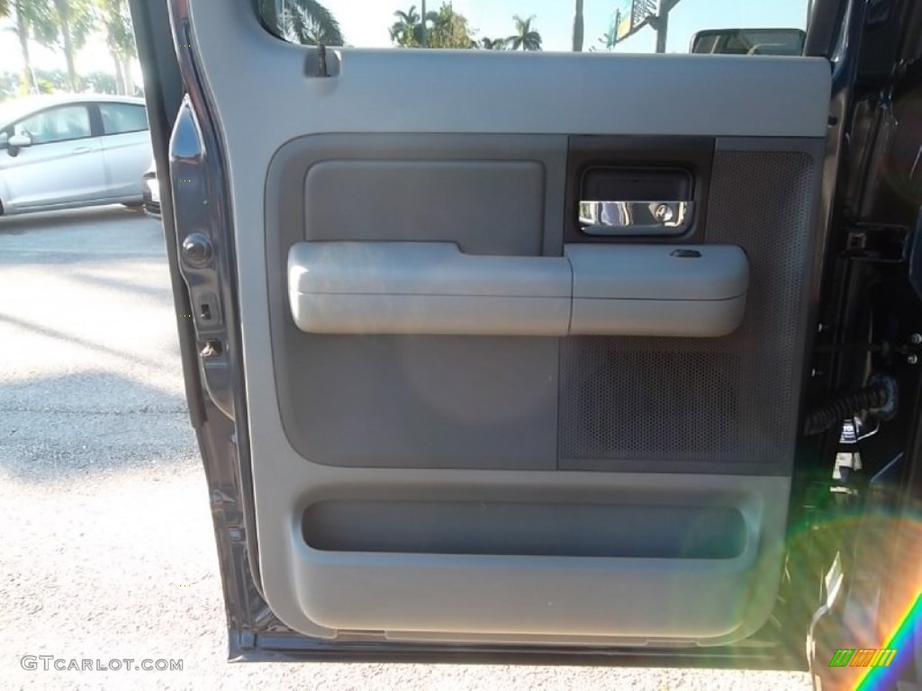 2005 F150 XLT SuperCrew - True Blue Metallic / Medium Flint Grey photo #19