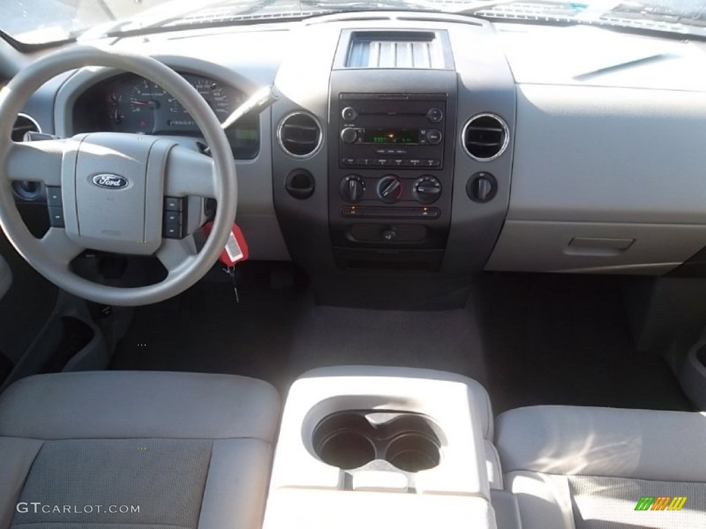 2005 F150 XLT SuperCrew - True Blue Metallic / Medium Flint Grey photo #26