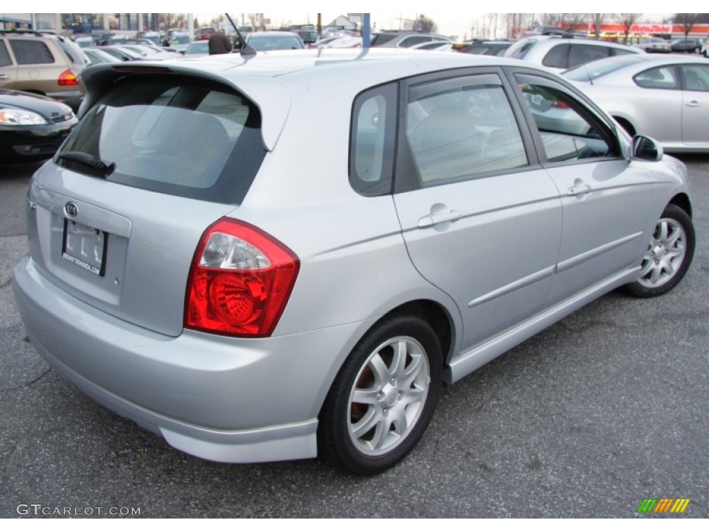 2006 Spectra Spectra5 Hatchback - Clear Silver / Gray photo #6