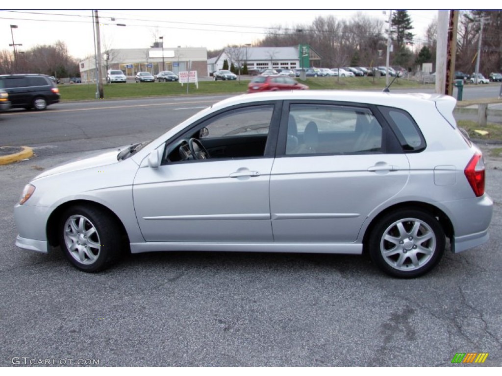 2006 Spectra Spectra5 Hatchback - Clear Silver / Gray photo #11