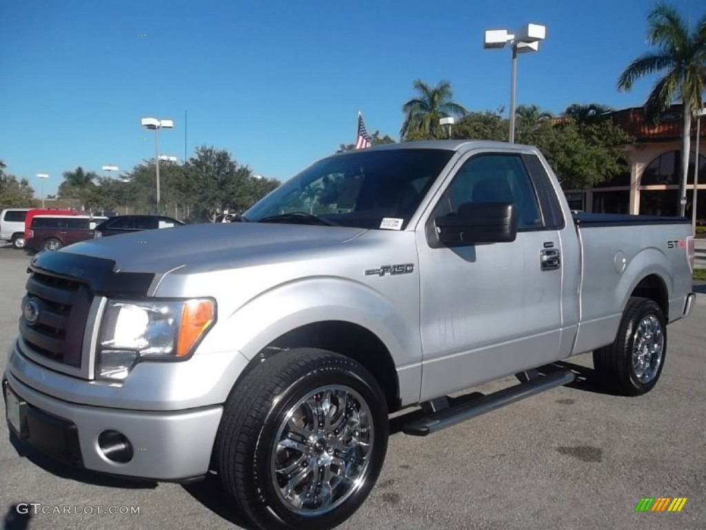 2010 F150 STX Regular Cab - Ingot Silver Metallic / Medium Stone photo #13