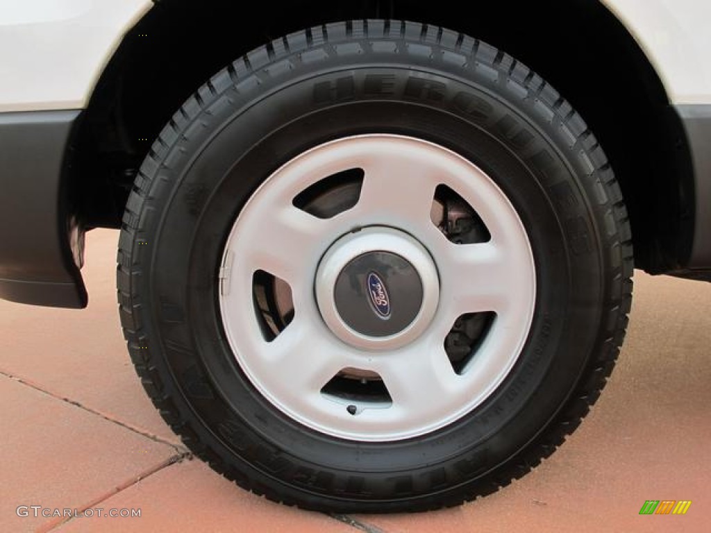 2004 Ford Expedition XLS Wheel Photo #58997323