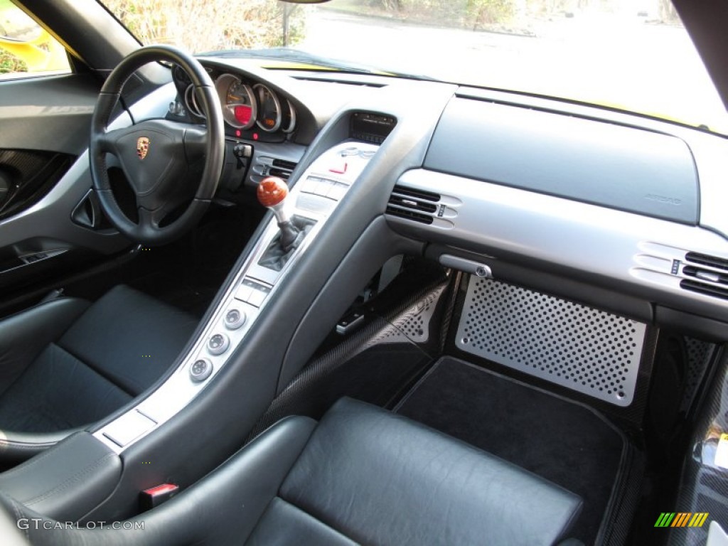 2005 Porsche Carrera GT Standard Carrera GT Model Dark Grey Natural Leather Dashboard Photo #58997602