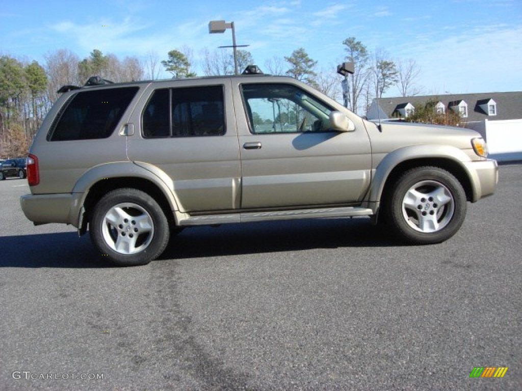 2002 QX4 4x4 - Golden Sand Metallic / Stone Beige photo #3
