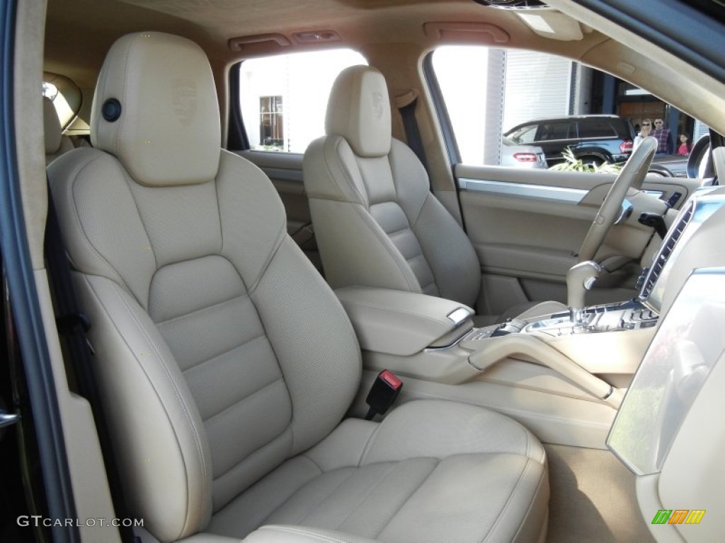 Luxor Beige Interior 2011 Porsche Cayenne Turbo Photo #59000077