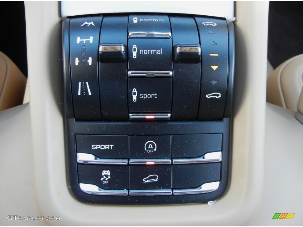 2011 Porsche Cayenne Turbo Controls Photo #59000101