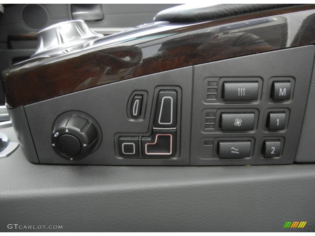 2005 BMW 7 Series 745i Sedan Controls Photo #59000467