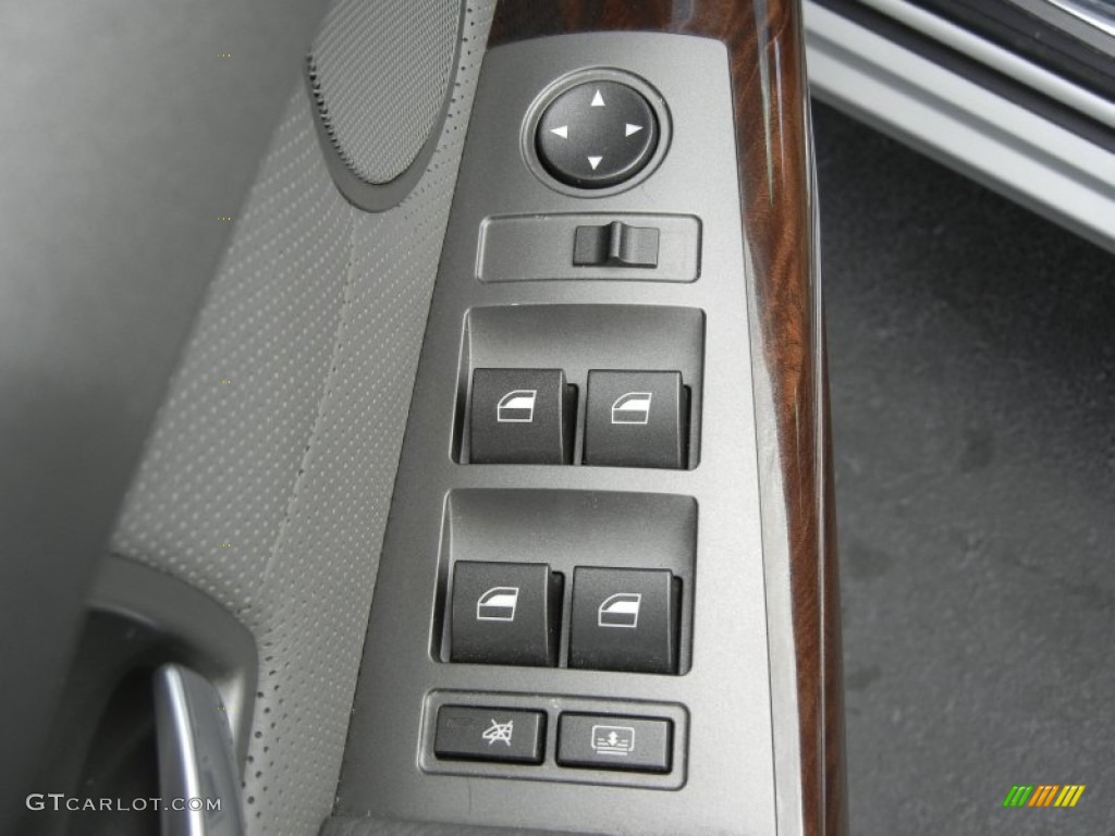 2005 BMW 7 Series 745i Sedan Controls Photo #59000470