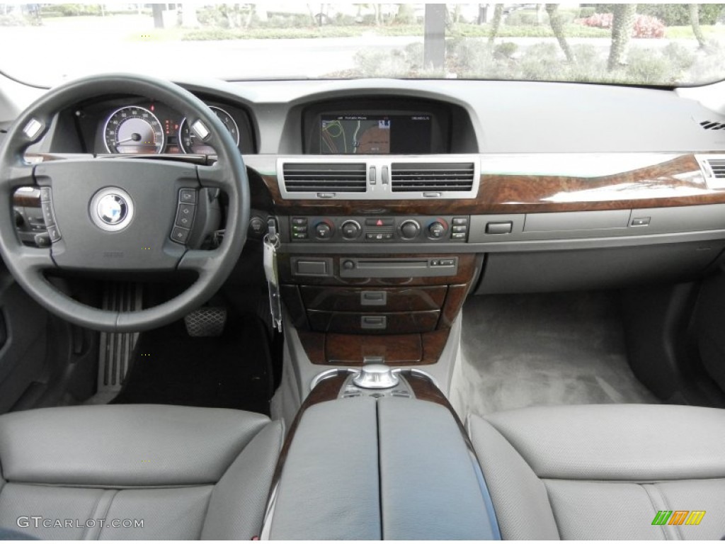 2005 BMW 7 Series 745i Sedan Basalt Grey/Flannel Grey Dashboard Photo #59000494