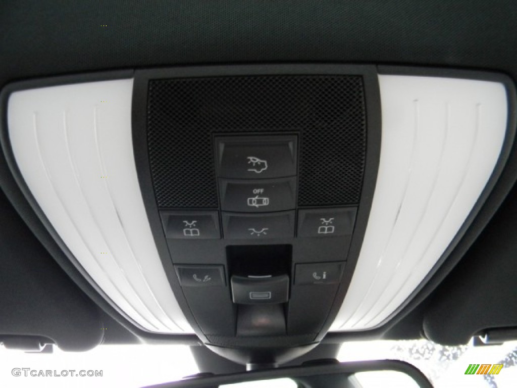 2011 Mercedes-Benz E 350 4Matic Sedan Controls Photo #59002425