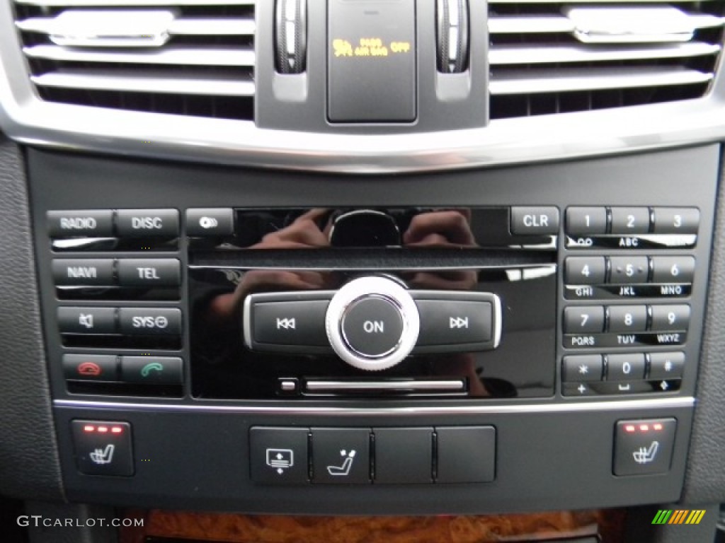 2011 Mercedes-Benz E 350 4Matic Sedan Controls Photo #59002434