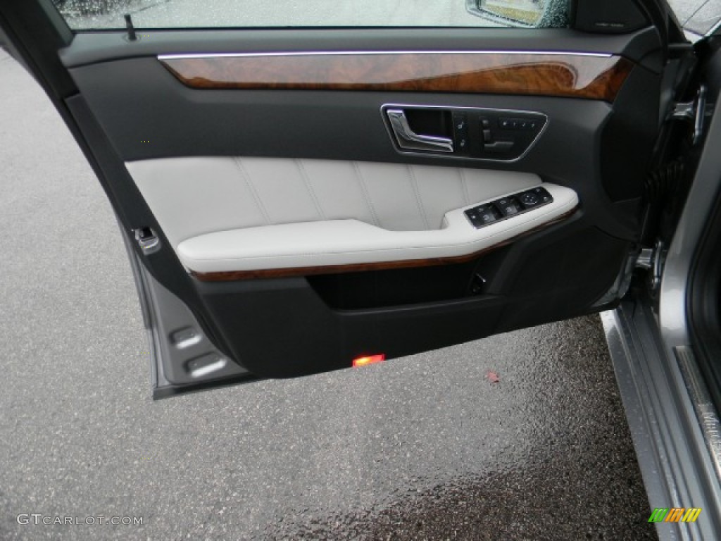 2011 Mercedes-Benz E 350 4Matic Sedan Ash/Dark Grey Door Panel Photo #59002524