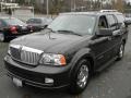 Black - Navigator Luxury 4x4 Photo No. 1