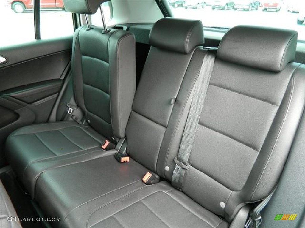 Charcoal Interior 2011 Volkswagen Tiguan SEL Photo #59006802