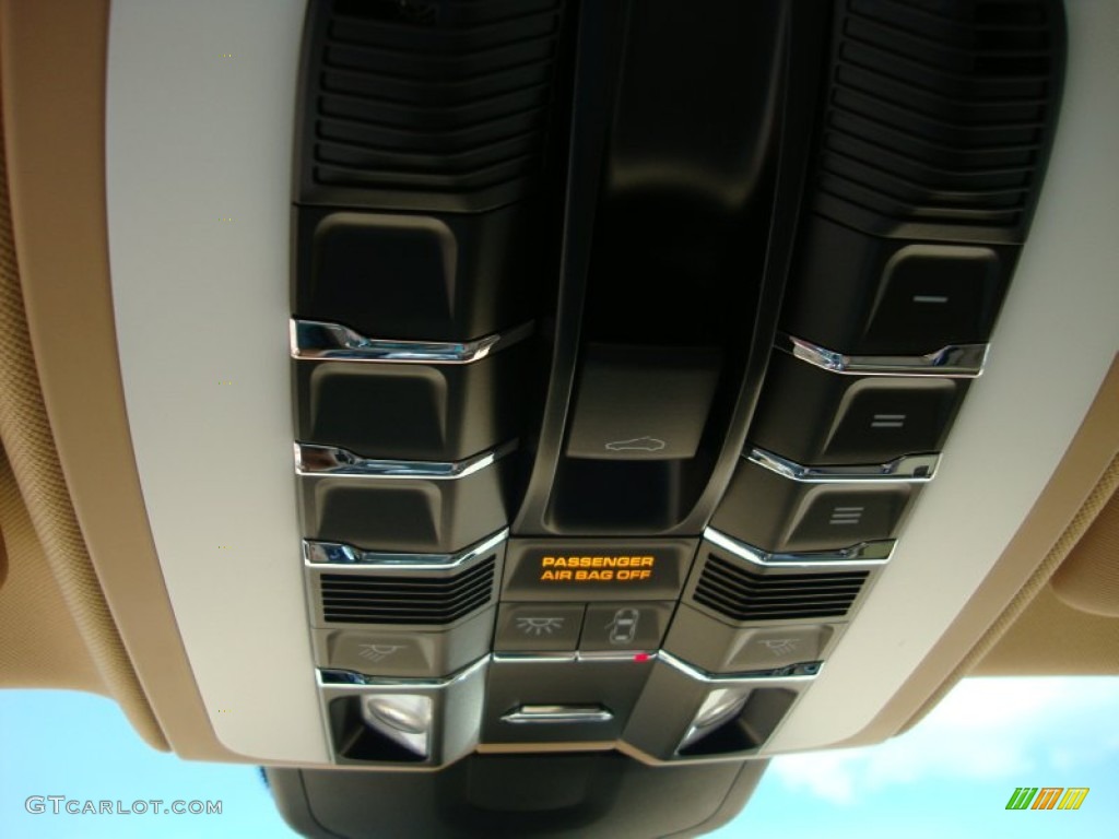 2011 Porsche Panamera V6 Controls Photo #59008150