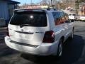 Super White - Highlander V6 4WD Photo No. 5