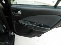 Blackout - Sentra 1.8 S Special Edition Photo No. 12