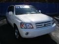 Super White - Highlander V6 4WD Photo No. 6