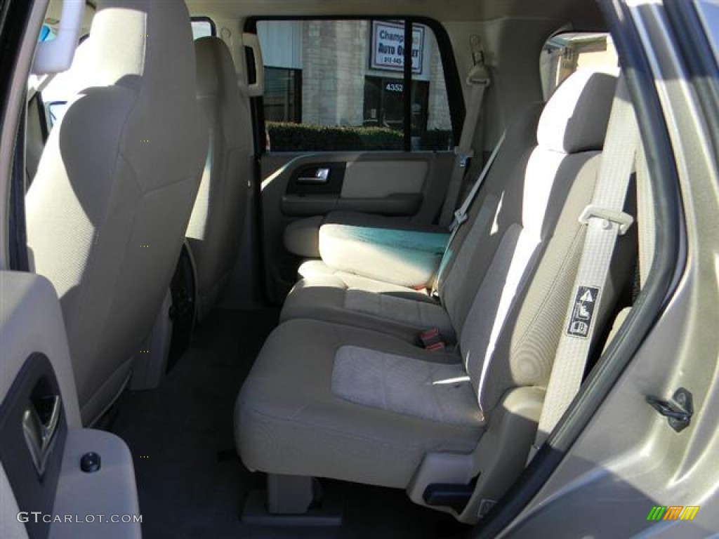 2003 Expedition XLT - Arizona Beige Metallic / Medium Parchment photo #11