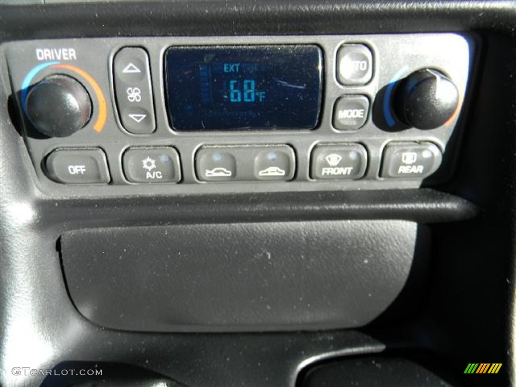 2004 Corvette Z06 - LeMans Blue Metallic / Black photo #17