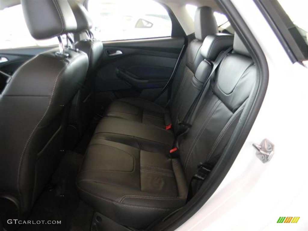 2012 Focus Titanium 5-Door - White Platinum Tricoat Metallic / Charcoal Black Leather photo #10