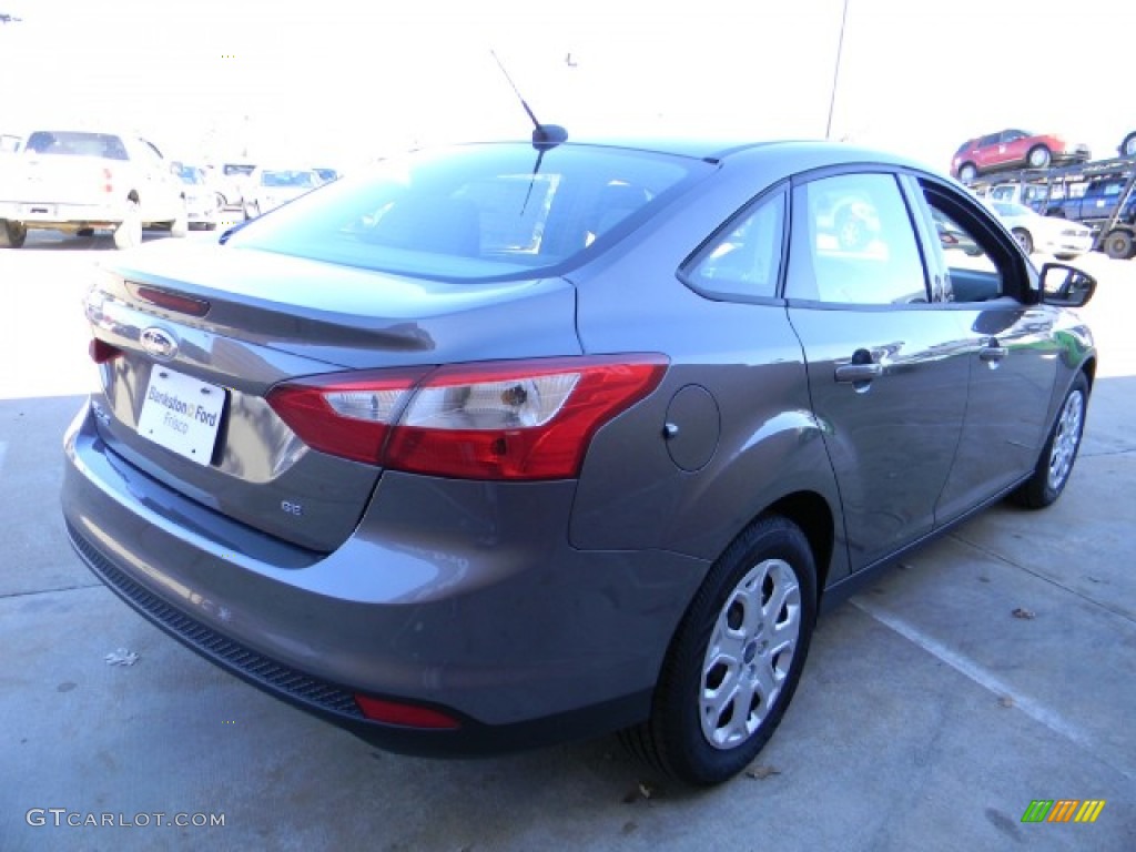 2012 Focus SE Sedan - Sterling Grey Metallic / Stone photo #3