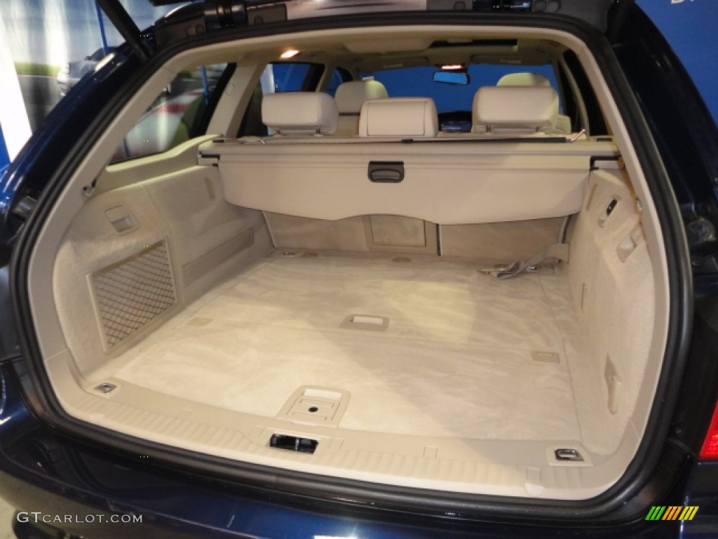 2009 BMW 5 Series 535xi Sports Wagon Trunk Photo #59023019