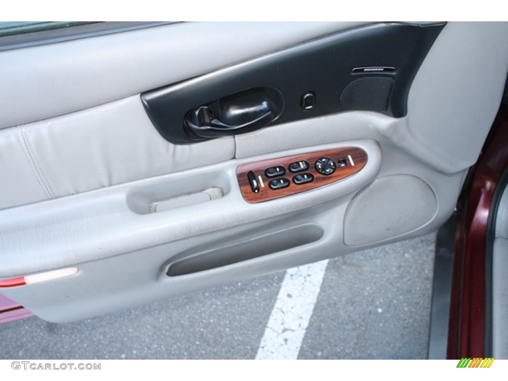 1999 Buick Regal LS Medium Gray Door Panel Photo #59025831