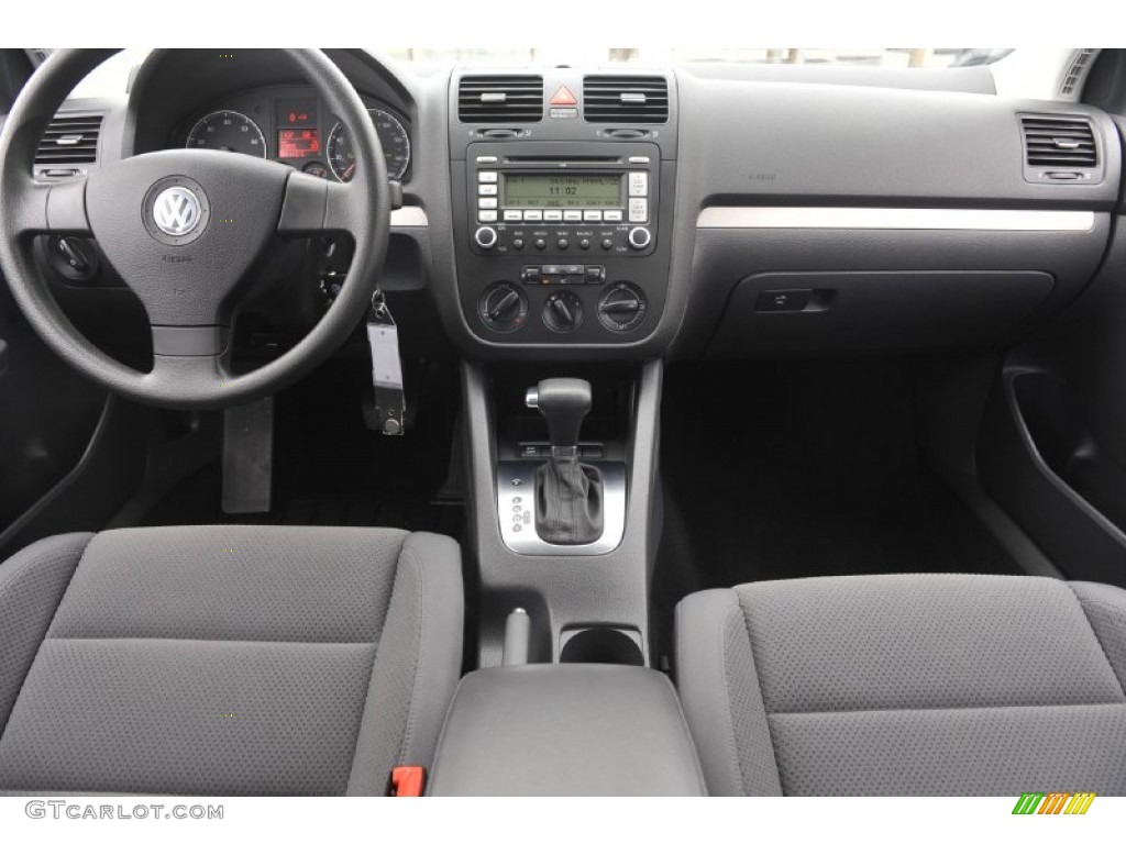 2009 Volkswagen Rabbit 4 Door Anthracite Dashboard Photo #59030194