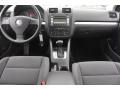 Anthracite 2009 Volkswagen Rabbit 4 Door Dashboard