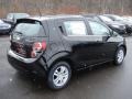 Black - Sonic LT Hatch Photo No. 8