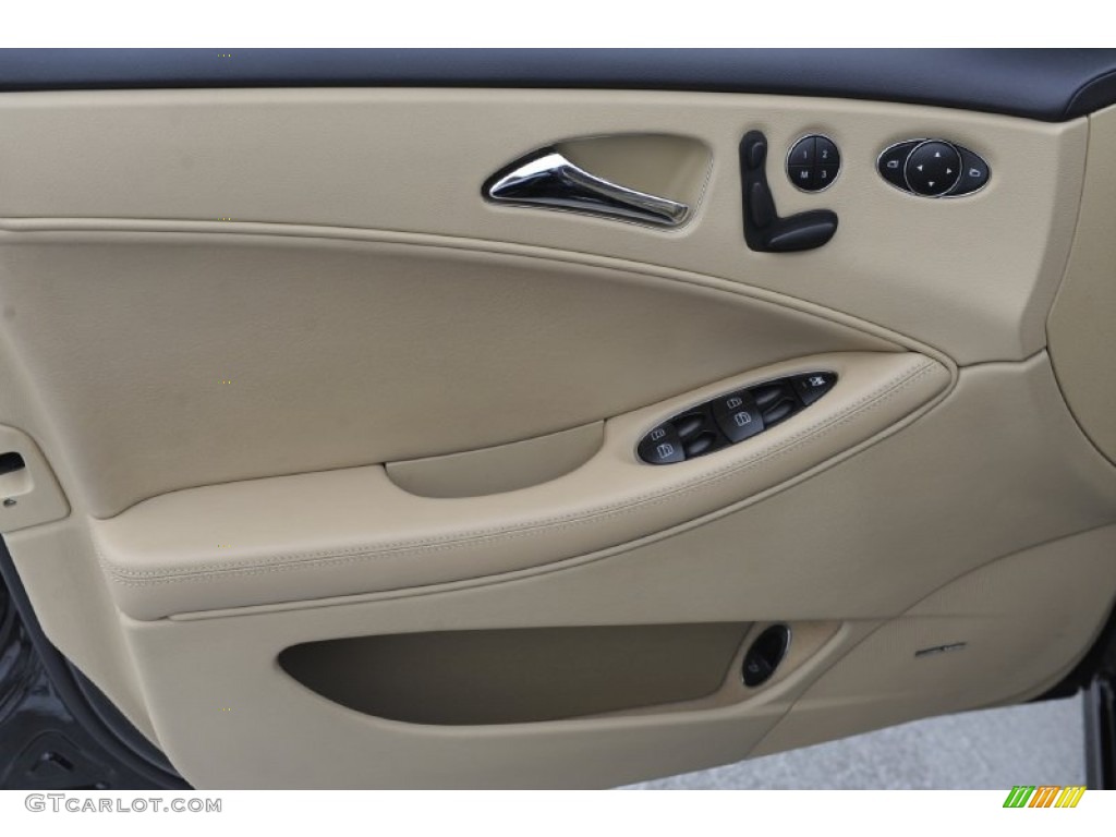 2006 Mercedes-Benz CLS 55 AMG Cashmere Beige Door Panel Photo #59032150