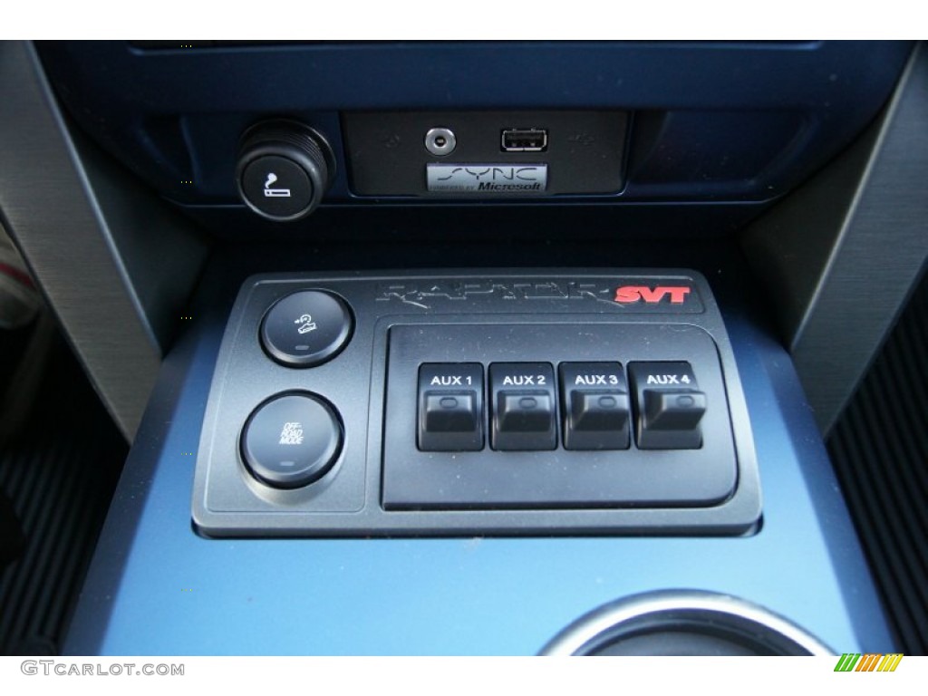 2012 Ford F150 SVT Raptor SuperCrew 4x4 Controls Photo #59033284
